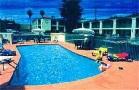 Red Lion Inn & Suites Redding Εξωτερικό φωτογραφία