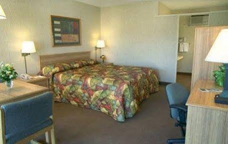 Red Lion Inn & Suites Redding Εξωτερικό φωτογραφία