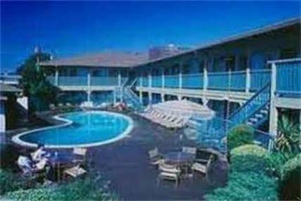 Red Lion Inn & Suites Redding Εξωτερικό φωτογραφία