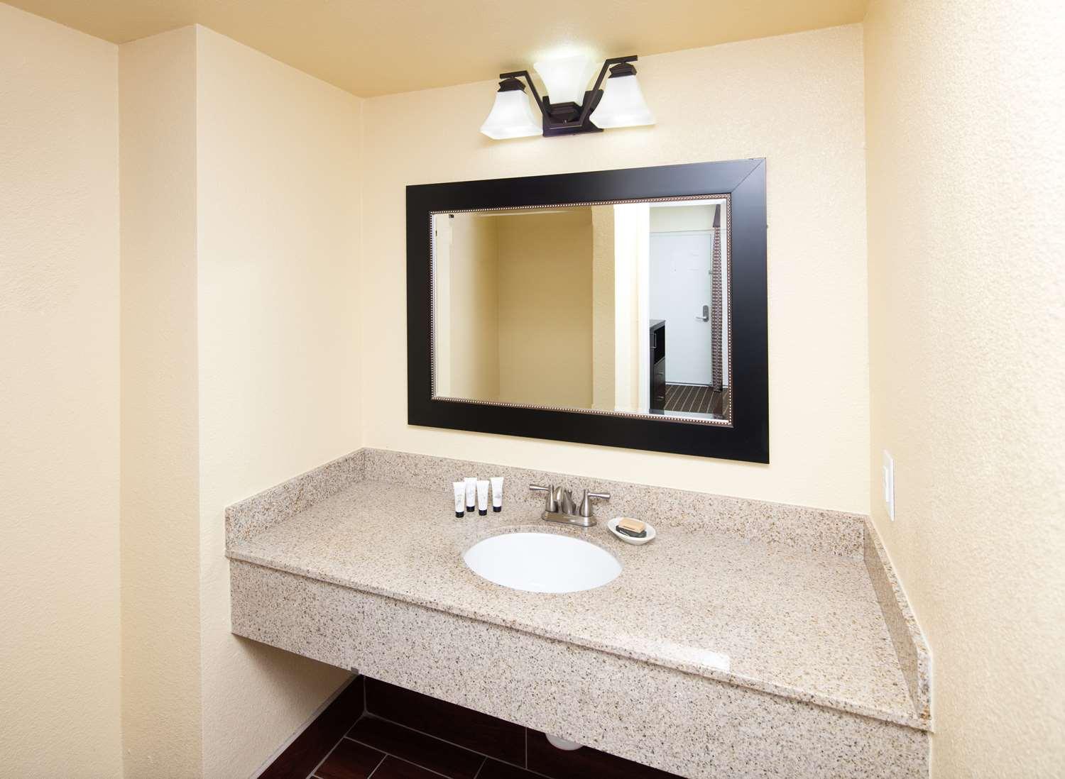 Red Lion Inn & Suites Redding Εξωτερικό φωτογραφία