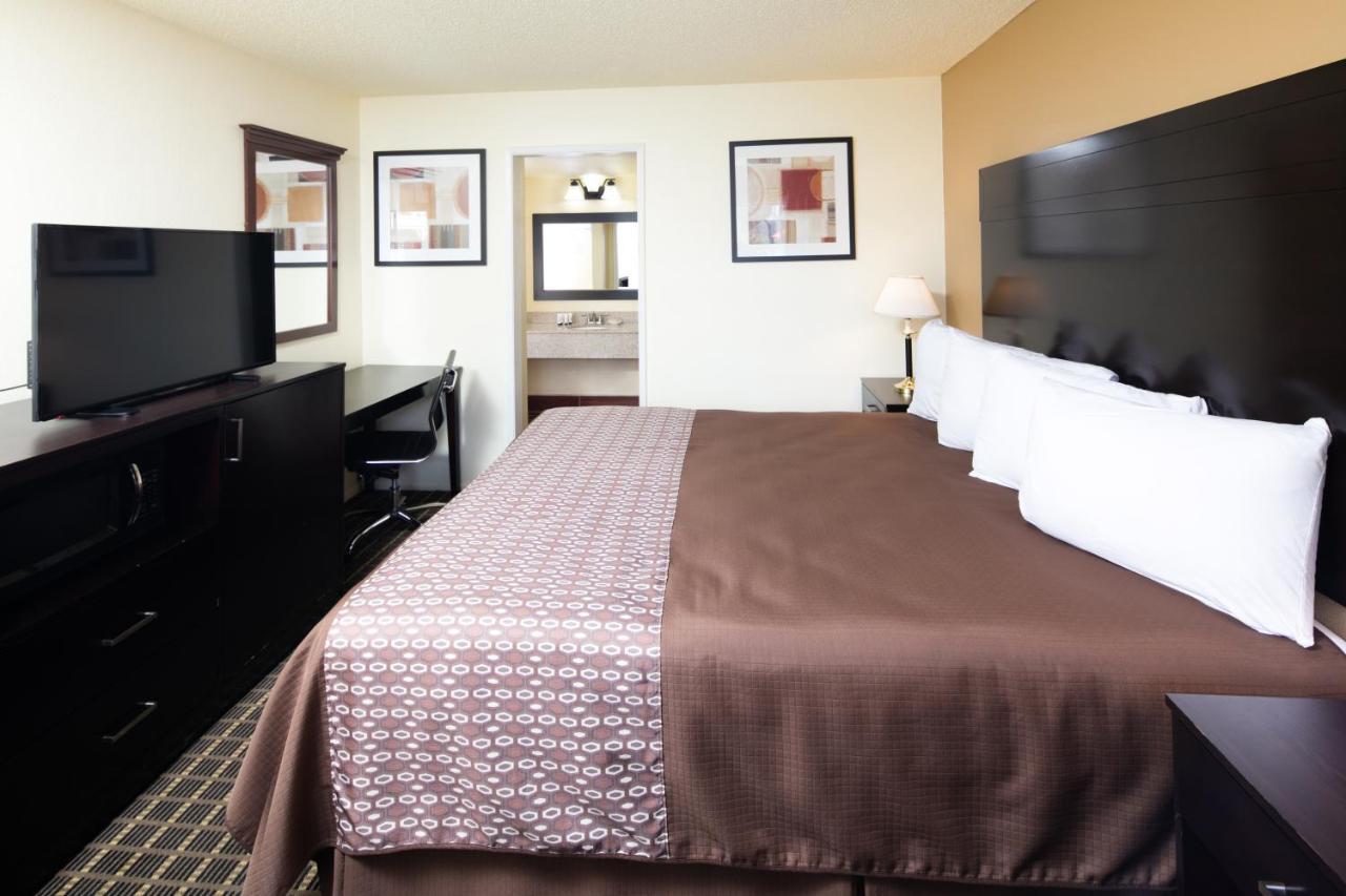 Red Lion Inn & Suites Redding Εξωτερικό φωτογραφία